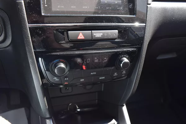 Suzuki Vitara 1.4 103kw BOOSTER JET ALL GRIP - foto 27
