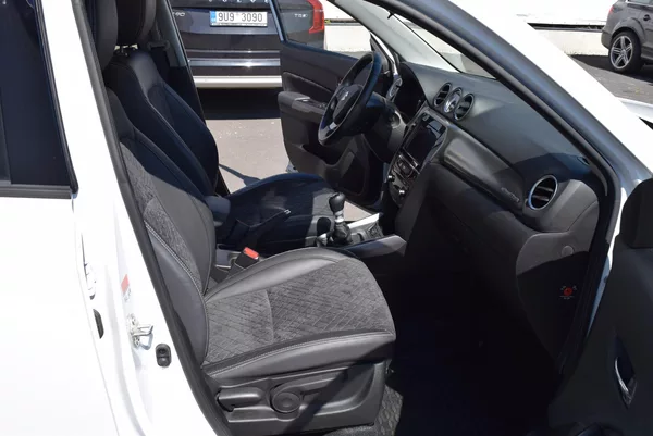 Suzuki Vitara 1.4 103kw BOOSTER JET ALL GRIP - foto 36