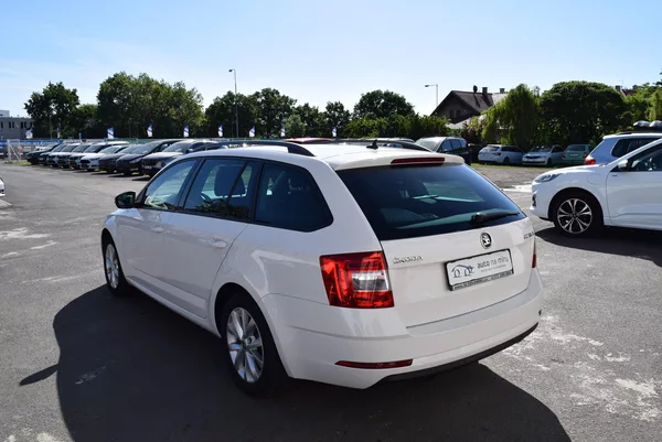Škoda Octavia 2.0TDI 110kw AMBITION NAVI APP - foto 12