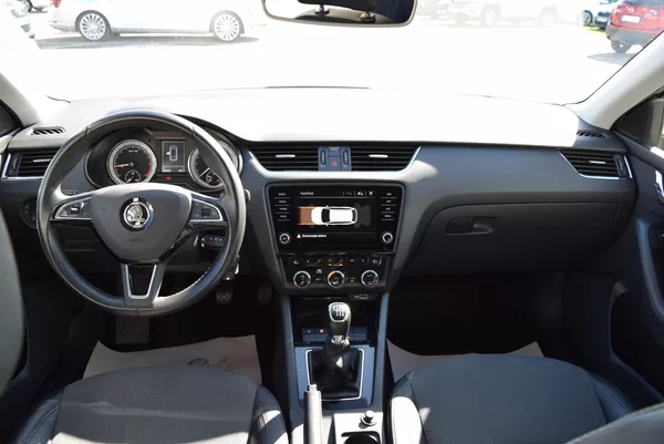 Škoda Octavia 2.0TDI 110kw AMBITION NAVI APP - foto 18