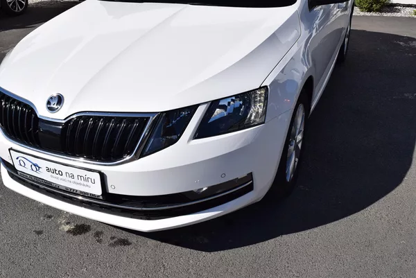 Škoda Octavia 2.0TDI 110kw AMBITION NAVI APP - foto 2