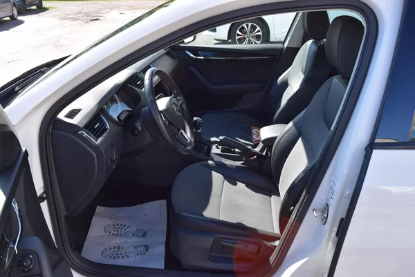 Škoda Octavia 2.0TDI 110kw AMBITION NAVI APP - foto 21