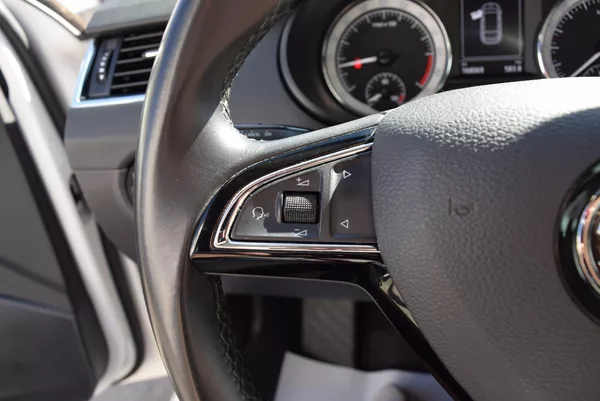 Škoda Octavia 2.0TDI 110kw AMBITION NAVI APP - foto 31
