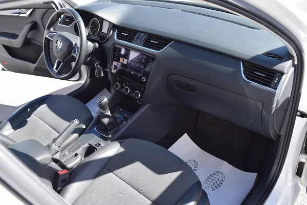 Škoda Octavia 2.0TDI 110kw AMBITION NAVI APP - foto 36