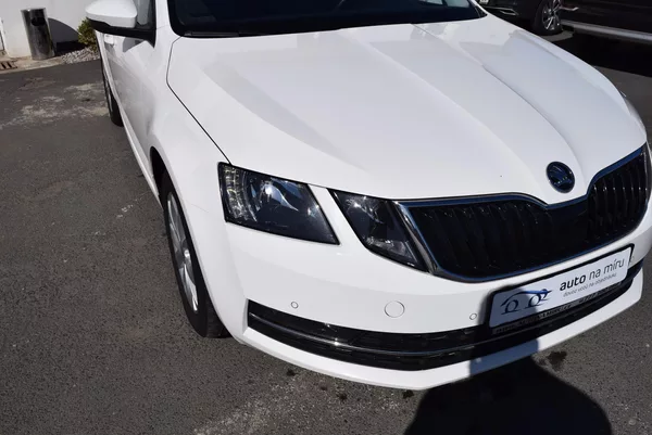 Škoda Octavia 2.0TDI 110kw AMBITION NAVI APP - foto 4
