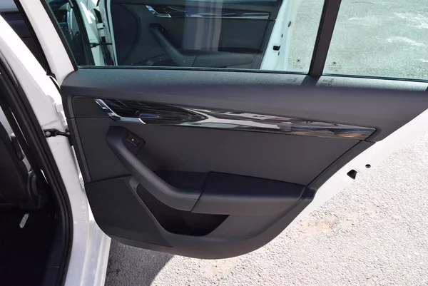 Škoda Octavia 2.0TDI 110kw AMBITION NAVI APP - foto 44
