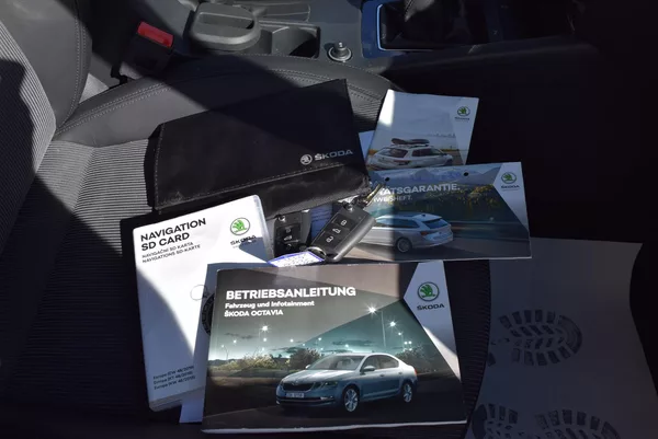 Škoda Octavia 2.0TDI 110kw AMBITION NAVI APP - foto 48