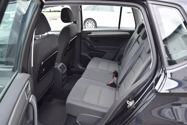 Volkswagen Golf Sportsvan 1.4TSI 92kw CLBMT TAŽNÉ NAVI - foto 14