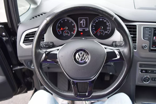 Volkswagen Golf Sportsvan 1.4TSI 92kw CLBMT TAŽNÉ NAVI - foto 28