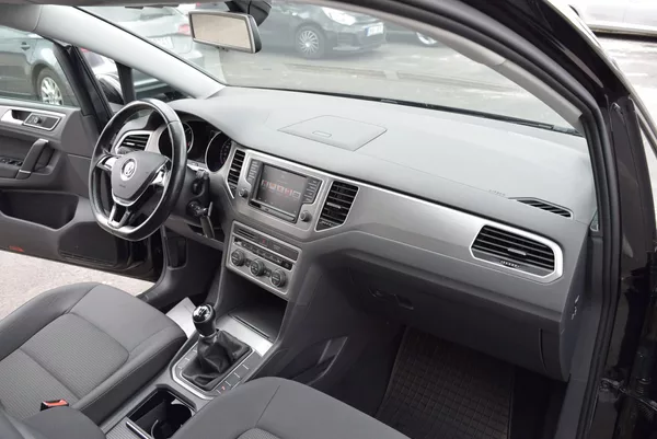 Volkswagen Golf Sportsvan 1.4TSI 92kw CLBMT TAŽNÉ NAVI - foto 32