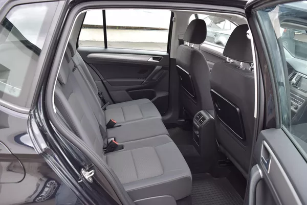 Volkswagen Golf Sportsvan 1.4TSI 92kw CLBMT TAŽNÉ NAVI - foto 36