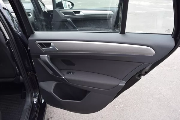 Volkswagen Golf Sportsvan 1.4TSI 92kw CLBMT TAŽNÉ NAVI - foto 38