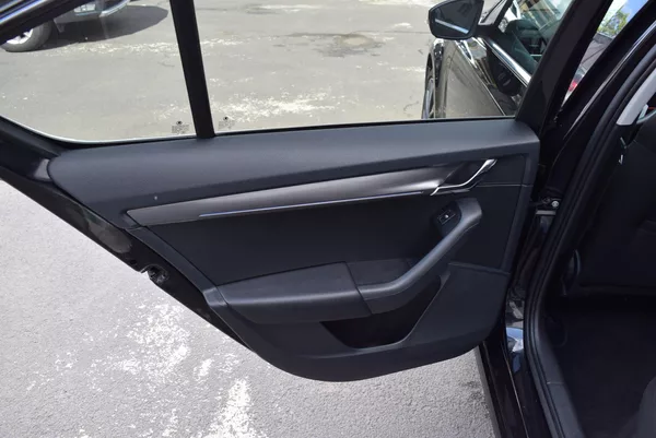 Škoda Octavia 1.5TSI 110kw AMBITION KAM TAŽ - foto 12