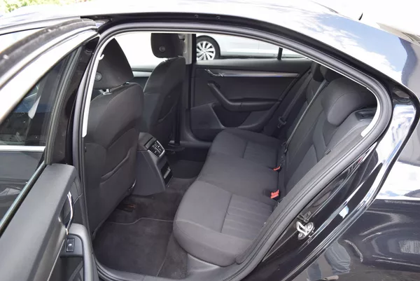 Škoda Octavia 1.5TSI 110kw AMBITION KAM TAŽ - foto 13