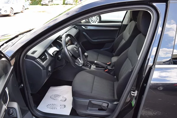 Škoda Octavia 1.5TSI 110kw AMBITION KAM TAŽ - foto 19