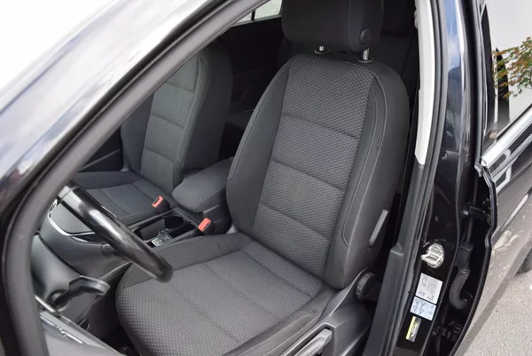 Volkswagen Touran 1.4TSI 110kw CLBMT 7MÍST TAŽNÉ - foto 21