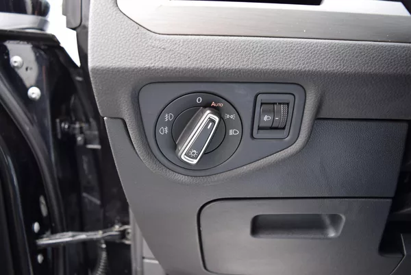 Volkswagen Touran 1.4TSI 110kw CLBMT 7MÍST TAŽNÉ - foto 31