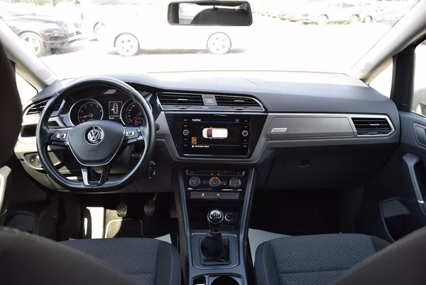 Volkswagen Touran 1.5TSI 110kw CLBMT 7MÍST TAŽNÉ - foto 19