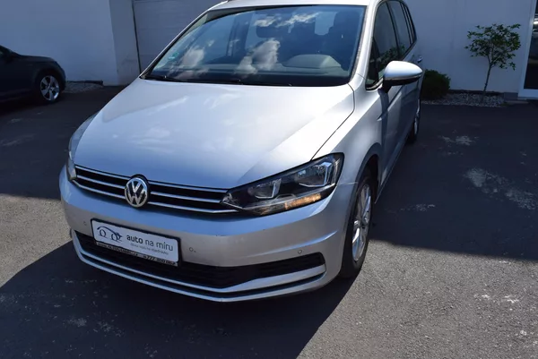 Volkswagen Touran 1.5TSI 110kw CLBMT 7MÍST TAŽNÉ - foto 2