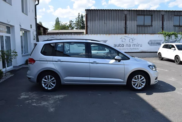 Volkswagen Touran 1.5TSI 110kw CLBMT 7MÍST TAŽNÉ - foto 6