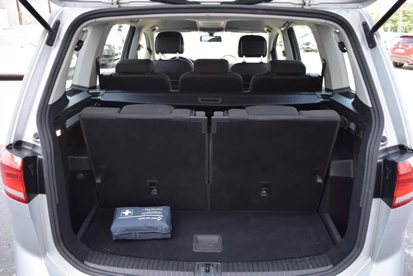 Volkswagen Touran 1.5TSI 110kw CLBMT 7MÍST TAŽNÉ - foto 9
