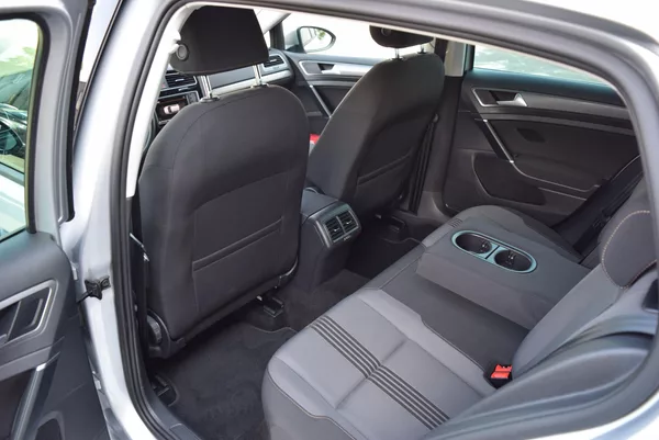 Volkswagen Golf 1.4TSI 92kw CLBMT WEBAS TAŽNÉ - foto 17