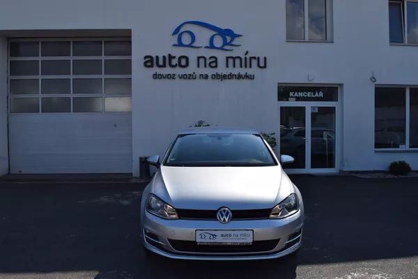 Volkswagen Golf 1.4TSI 92kw CLBMT WEBAS TAŽNÉ - foto 3