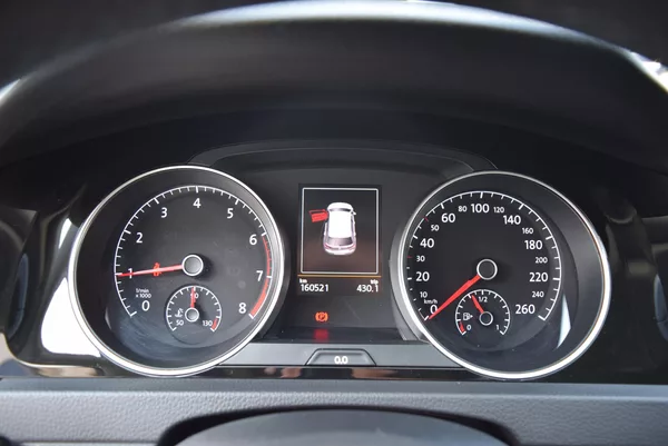 Volkswagen Golf 1.4TSI 92kw CLBMT WEBAS TAŽNÉ - foto 30