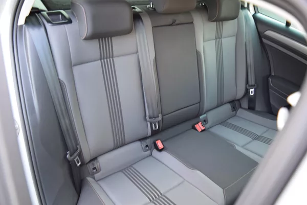 Volkswagen Golf 1.4TSI 92kw CLBMT WEBAS TAŽNÉ - foto 38