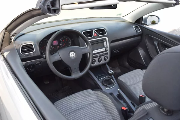 Volkswagen EOS 1.6FSI 85kw TAŽNÉ NOVÉ ROZVODY - foto 16