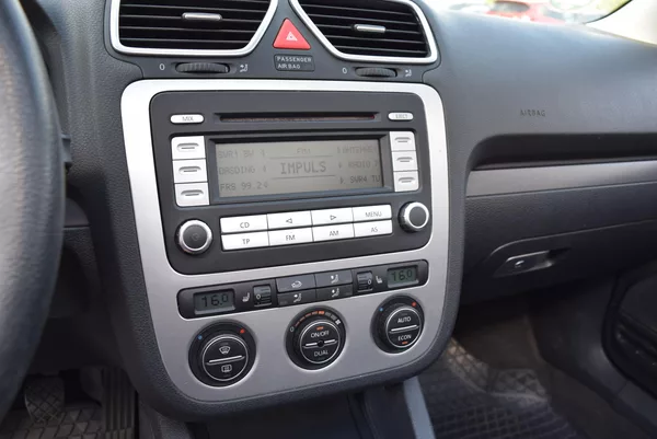 Volkswagen EOS 1.6FSI 85kw TAŽNÉ NOVÉ ROZVODY - foto 21