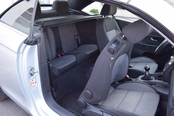 Volkswagen EOS 1.6FSI 85kw TAŽNÉ NOVÉ ROZVODY - foto 32