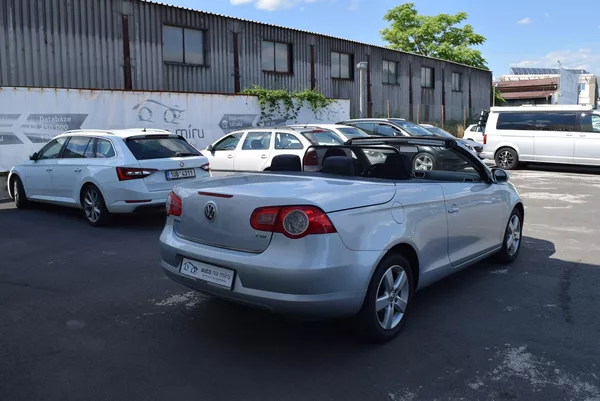 Volkswagen EOS 1.6FSI 85kw TAŽNÉ NOVÉ ROZVODY - foto 7