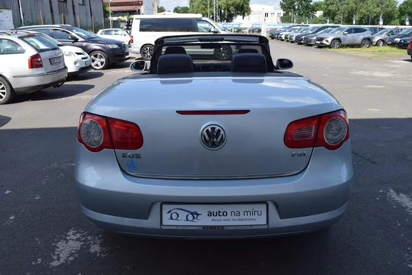 Volkswagen EOS 1.6FSI 85kw TAŽNÉ NOVÉ ROZVODY - foto 8