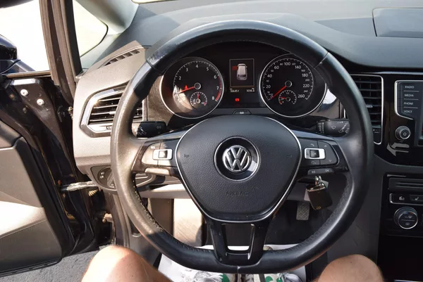 Volkswagen Golf Sportsvan 1.4TSI 92kw HGLBMT TAŽ KAM APP - foto 27