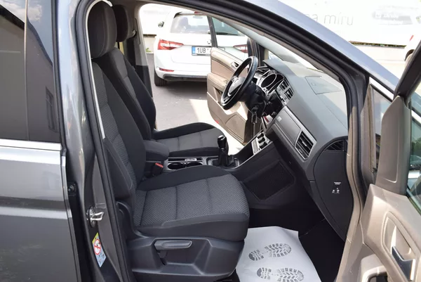 Volkswagen Touran 1.4TSI 110kw CLBMT 7MÍST TAŽNÉ - foto 33