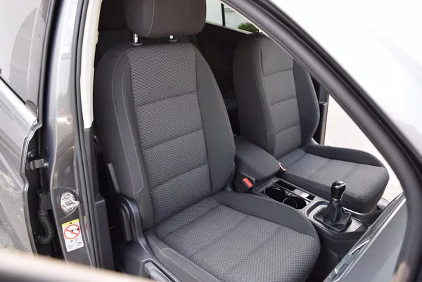 Volkswagen Touran 1.4TSI 110kw CLBMT 7MÍST TAŽNÉ - foto 36