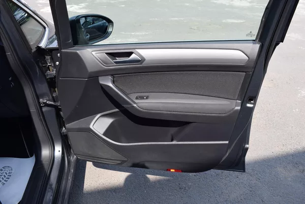 Volkswagen Touran 1.4TSI 110kw CLBMT 7MÍST TAŽNÉ - foto 37