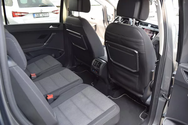 Volkswagen Touran 1.4TSI 110kw CLBMT 7MÍST TAŽNÉ - foto 39