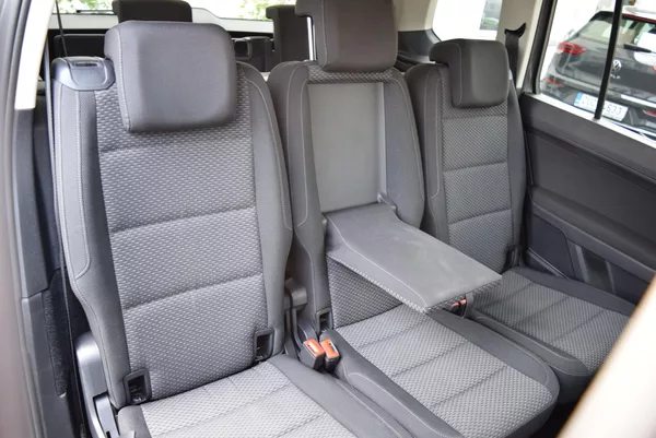 Volkswagen Touran 1.4TSI 110kw CLBMT 7MÍST TAŽNÉ - foto 40