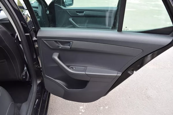 Škoda Fabia 1.2TSI 81kw ED. DRIVE AMBITION - foto 38