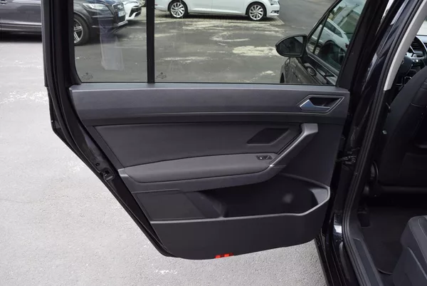 Volkswagen Touran 1.4TSI 110kw CLBMT TAŽ NAV APP - foto 12