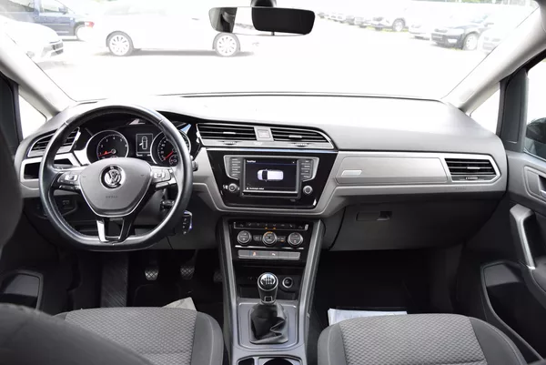 Volkswagen Touran 1.4TSI 110kw CLBMT TAŽ NAV APP - foto 17