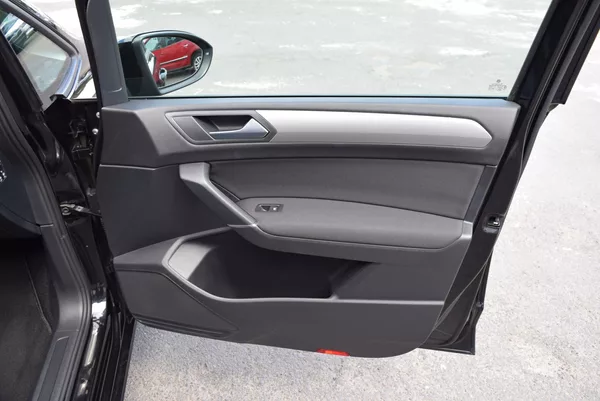Volkswagen Touran 1.4TSI 110kw TAŽNÉ 7MÍST WEBAS - foto 37