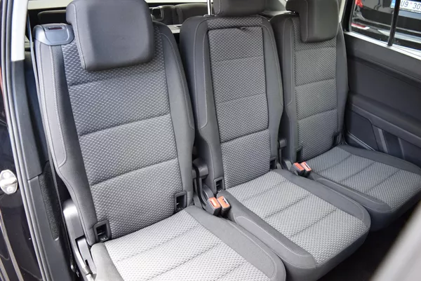 Volkswagen Touran 1.4TSI 110kw TAŽNÉ 7MÍST WEBAS - foto 39