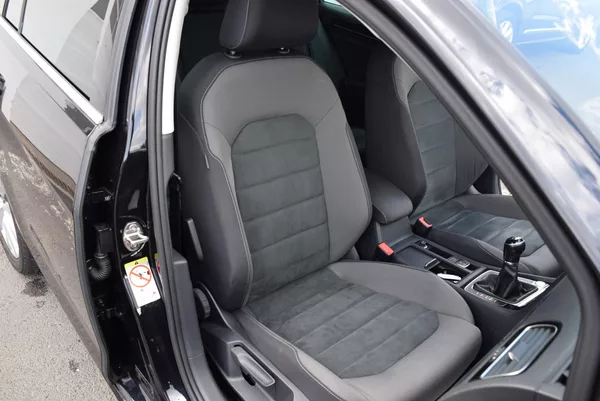 Volkswagen Golf Variant 1.5TSI 110kw HLBMT TAŽ LED KAM - foto 37