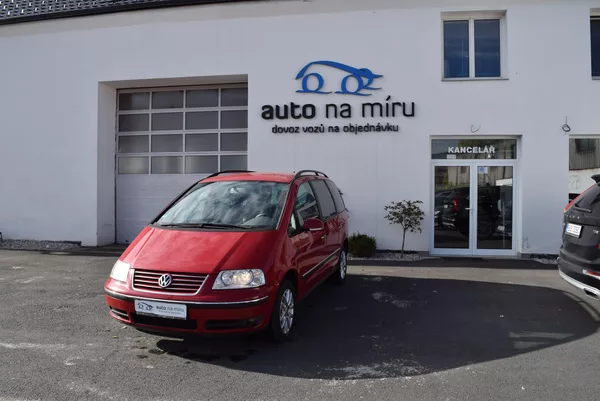 Volkswagen Sharan 1.9TDI 85kw 4x4 6MÍST TAŽNÉ