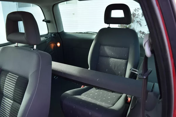 Volkswagen Sharan 1.9TDI 85kw 4x4 6MÍST TAŽNÉ - foto 16