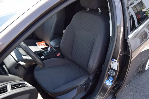 Ford Focus 2.0TDCI 110kw TITANIUM - foto 21