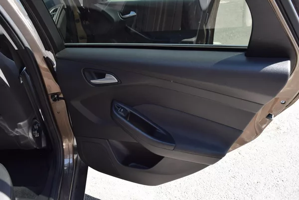Ford Focus 2.0TDCI 110kw TITANIUM - foto 41